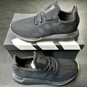 Adidas Swift Run 1.0 Sneakers Mens Size 8.5 Black Gum Sole IE7476 NEW